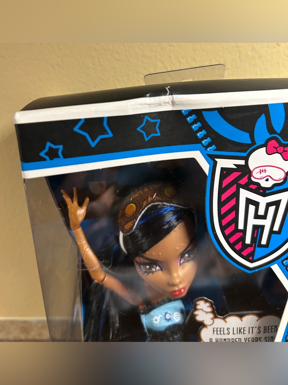 Monster High Robecca Steam Doll “DEAD TIRED”-NIB - Picture 4 of 7